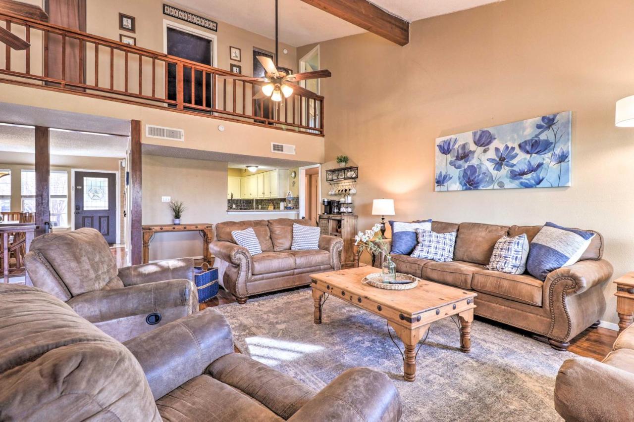 Lakefront Home With Point Venture Golf Access! Exterior foto